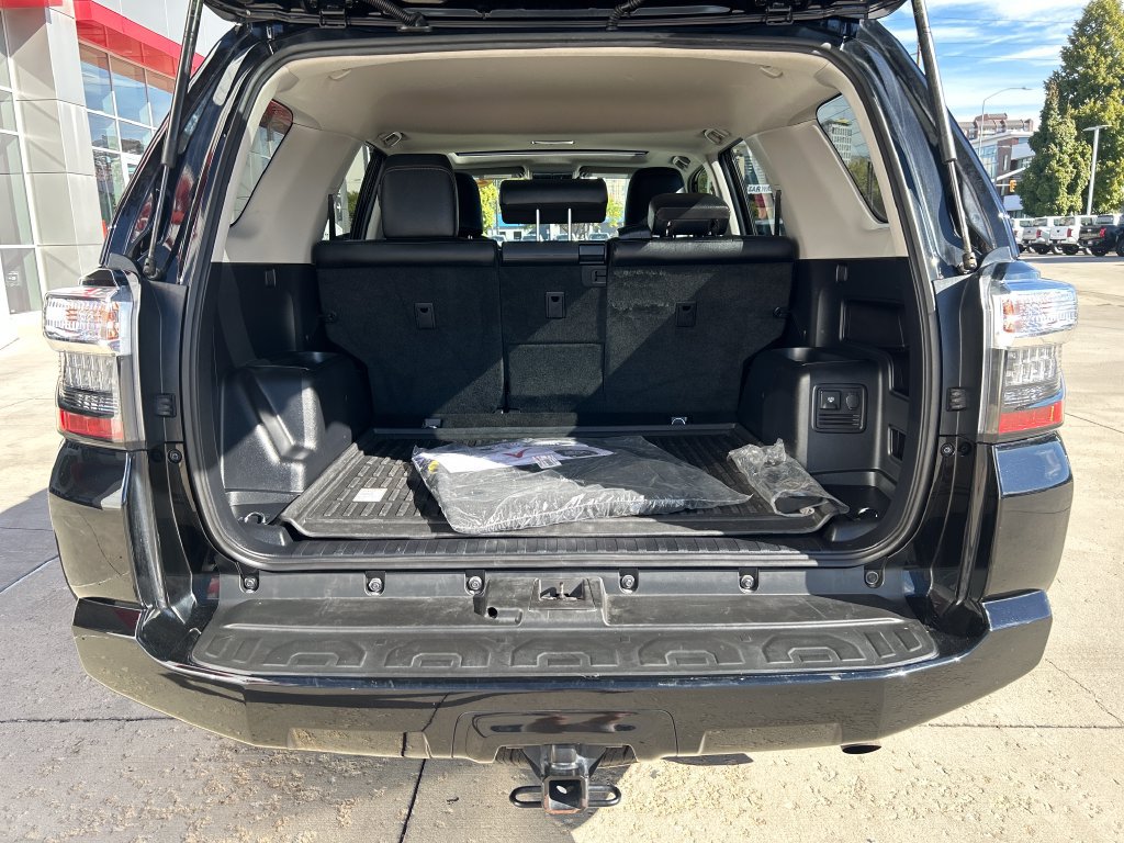 Certified 2023 Toyota 4Runner 40th Anniversary SE AWD/4WD image 15