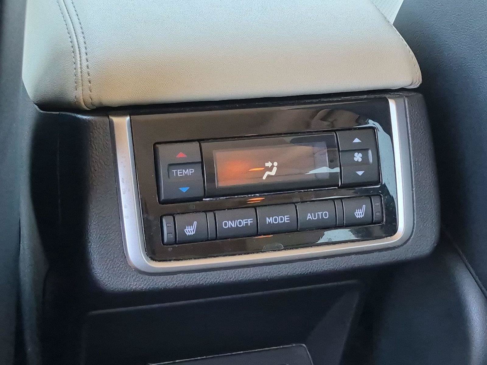 Used 2023 Subaru Ascent Limited AWD/4WD image 26