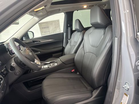 Used 2026 INFINITI QX60 Luxe w/ Cargo Package AWD/4WD image 10