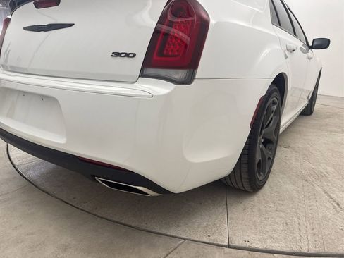 Used 2023 Chrysler 300 Touring w/ Sport Appearance Package RWD image 22