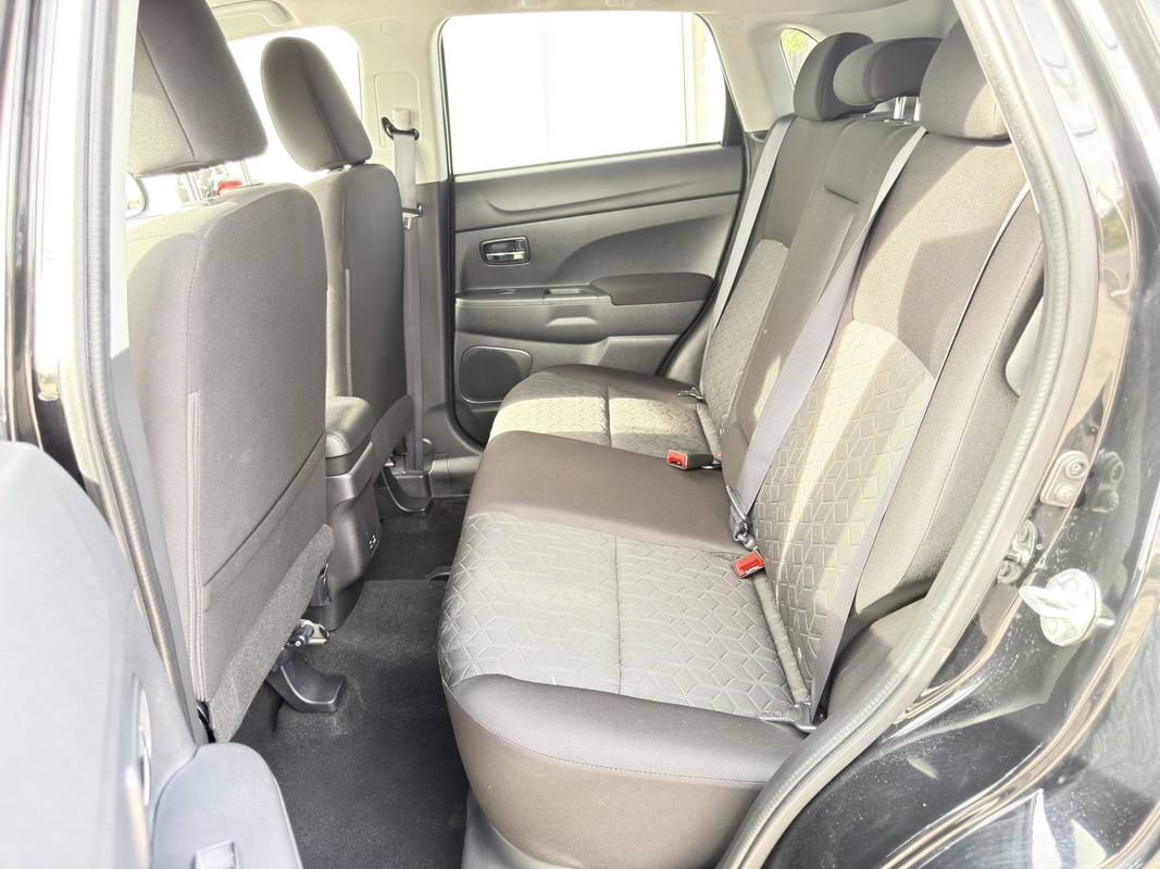 Used 2024 Mitsubishi Outlander Sport LE AWD/4WD image 30