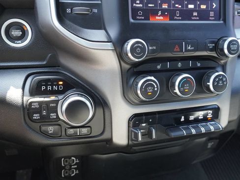 Used 2024 RAM 1500 Big Horn AWD/4WD image 24