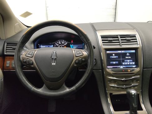 Used 2014 Lincoln MKX AWD w/ Equipment Group 101A image 22
