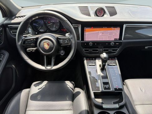 Certified 2024 Porsche Macan GTS AWD/4WD image 28