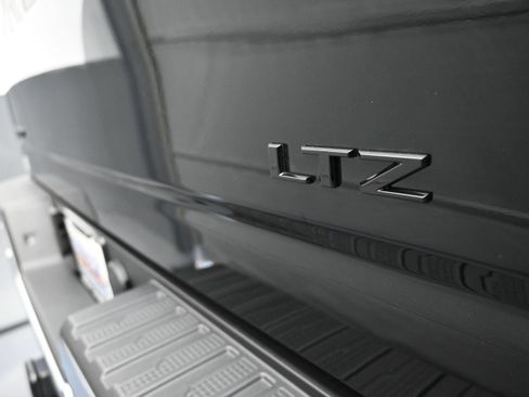 New 2026 Chevrolet Silverado 2500 LTZ w/ LTZ Convenience Package AWD/4WD image 40