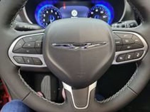 New 2026 Chrysler Pacifica Select image 12