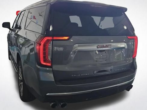 Used 2021 GMC Yukon XL Denali w/ Advanced Technology Package AWD/4WD image 18