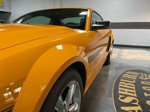 Used 2008 Ford Mustang GT Premium RWD image 3