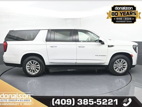 Used 2022 GMC Yukon XL SLT RWD image 2