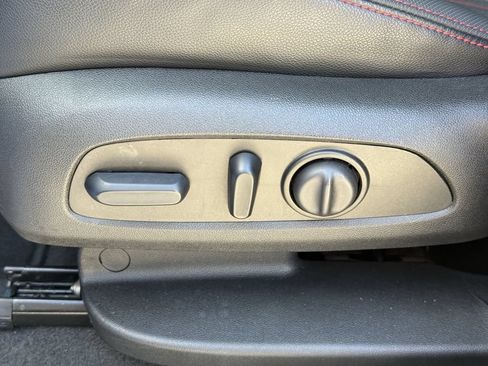 Used 2024 Chevrolet Equinox RS AWD/4WD image 23