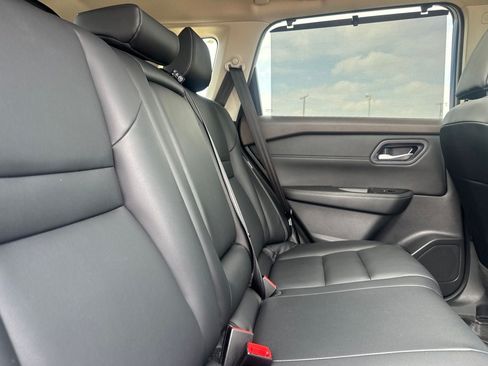 Certified 2023 Nissan Rogue SL w/ SL Premium Package FWD image 30