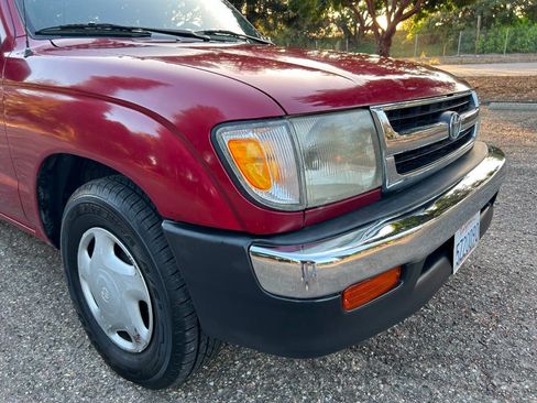 Used 1999 Toyota Tacoma 2WD Xtracab image 12