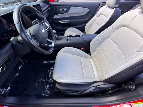 Used 2024 Ford Mustang GT Premium image 17