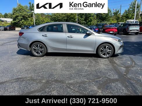 Certified 2024 Kia Forte LXS w/ LXS Technology Package FWD image 4