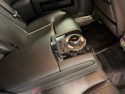 Used 2017 Rolls-Royce Ghost RWD image 39