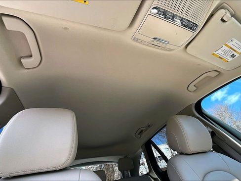 Certified 2022 Mercedes-Benz GLC 300 4MATIC image 17