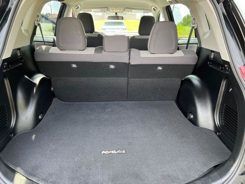 Used 2015 Toyota RAV4 LE AWD/4WD image 31