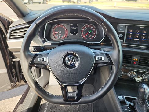 Used 2020 Volkswagen Jetta R-Line FWD image 16