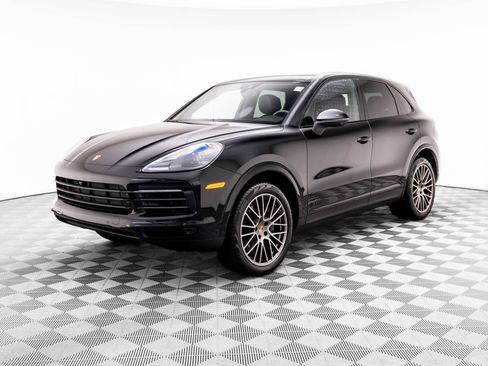 Certified 2023 Porsche Cayenne Platinum Edition AWD/4WD image 1