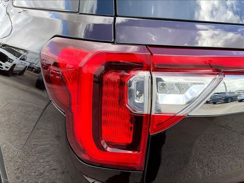 Used 2020 GMC Acadia SLE w/ Driver Convenience Package image 20