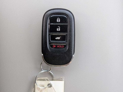 Certified 2024 Honda HR-V LX image 31