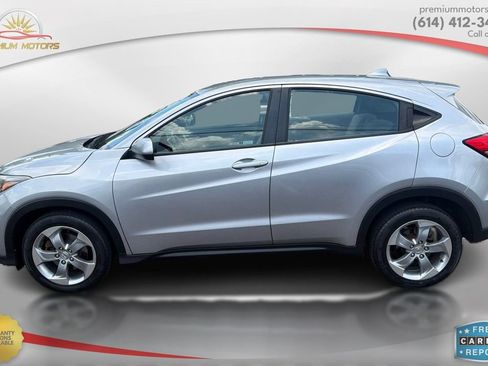 Used 2018 Honda HR-V LX image 2