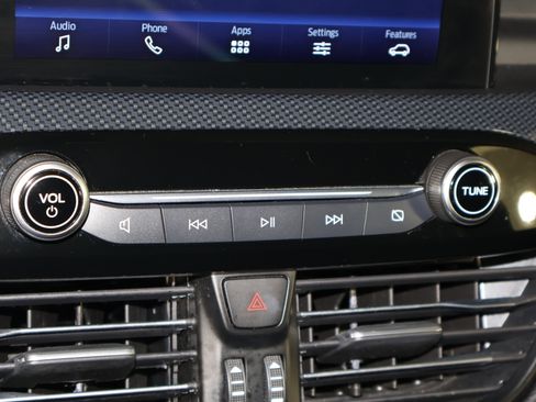 Used 2024 Ford Escape ST-Line image 29