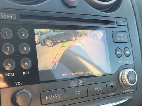 Used 2011 Nissan Rogue SV image 30