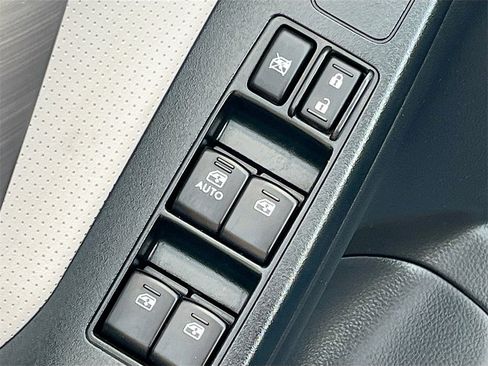 Used 2016 Subaru Forester 2.5i Touring image 17