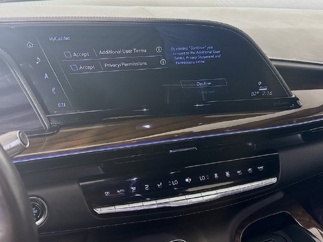 Used 2024 Cadillac Escalade Sport Platinum AWD/4WD image 17