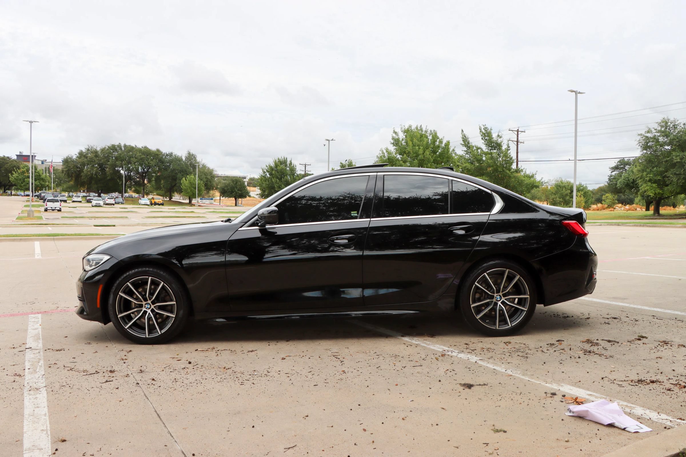 Used 2021 BMW 330i Sedan w/ Convenience Package RWD image 4
