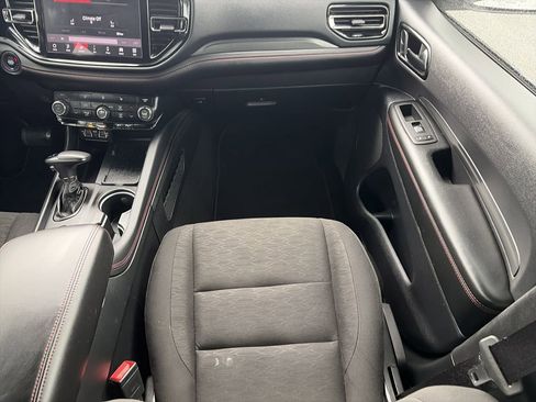 Used 2025 Dodge Durango R/T w/ Blacktop Package AWD/4WD image 16