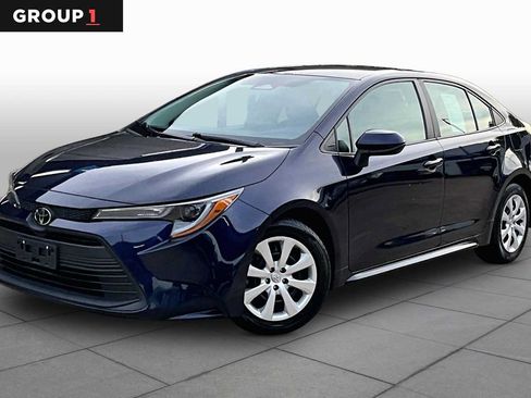Used 2024 Toyota Corolla LE FWD image 1