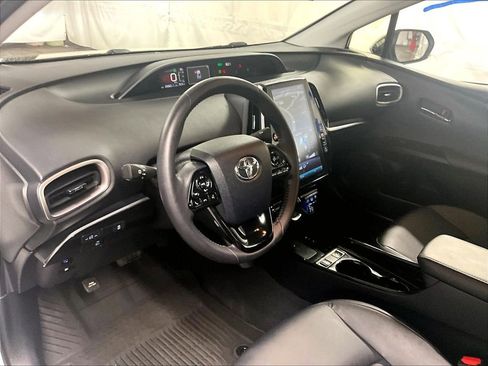 Certified 2022 Toyota Prius Prime XLE FWD image 8