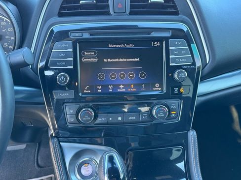 Used 2022 Nissan Maxima SR w/ Sport Mat Group image 6