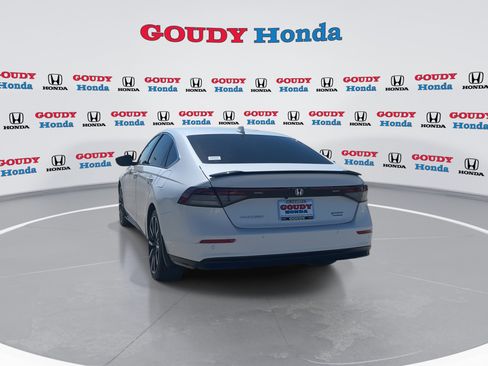 Certified 2023 Honda Accord Touring image 7
