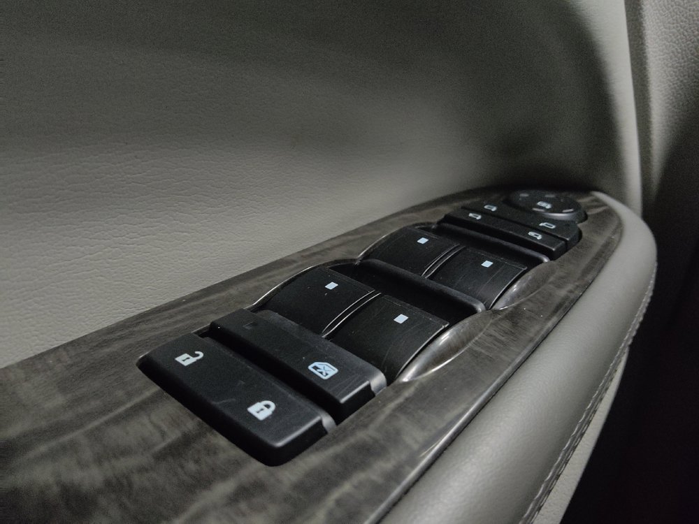 Used 2014 Buick Enclave Premium FWD image 27