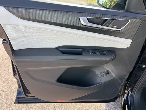 New 2026 Volkswagen Atlas Cross Sport SEL Premium R-Line image 17