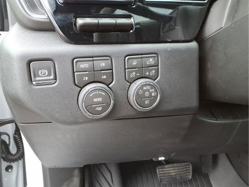 New 2026 Chevrolet Silverado 1500 LTZ w/ LTZ Premium Package AWD/4WD image 16