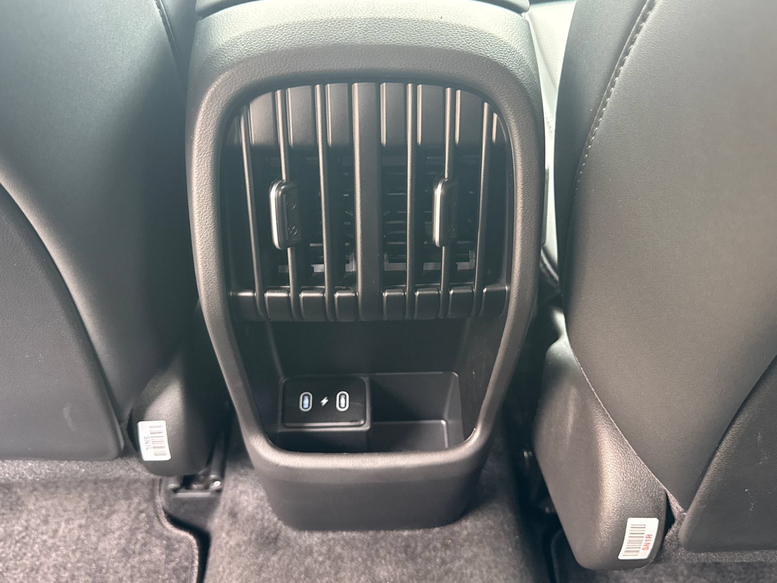 Used 2026 Hyundai Kona SEL Premium FWD image 24