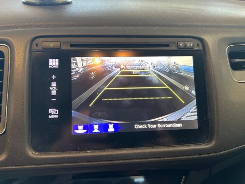 Used 2017 Honda HR-V EX image 8