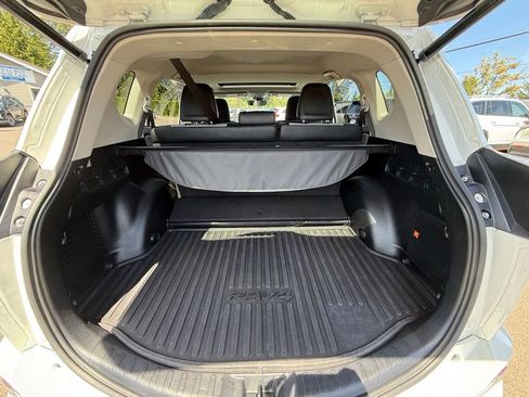Used 2018 Toyota RAV4 Limited w/ Advanced Technology Package AWD/4WD image 11
