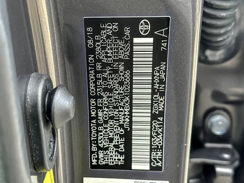 Certified 2019 Toyota C-HR LE image 26