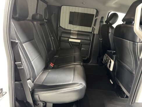 Used 2019 Ford F250 Lariat w/ Lariat Ultimate Package AWD/4WD image 28