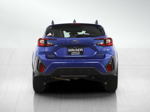 Used 2025 Subaru Crosstrek 2.0i Premium image 4