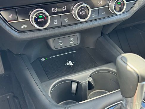 New 2026 Honda HR-V EX-L image 13