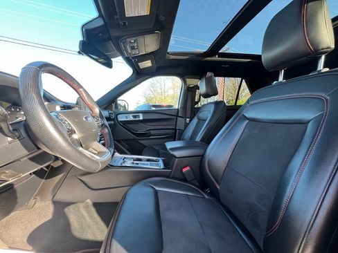 Used 2022 Ford Explorer ST-Line w/ Class IV Trailer Tow Package RWD image 20