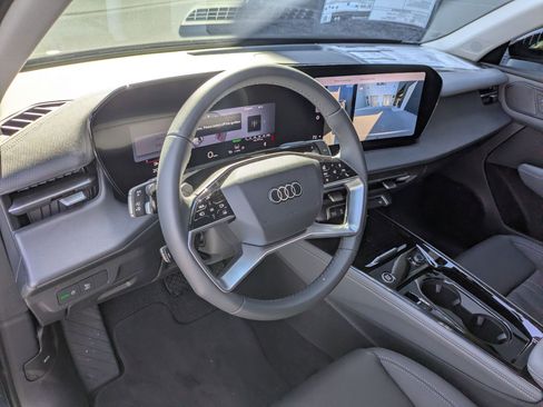 New 2026 Audi Q3 quattro 2.0T AWD/4WD image 9