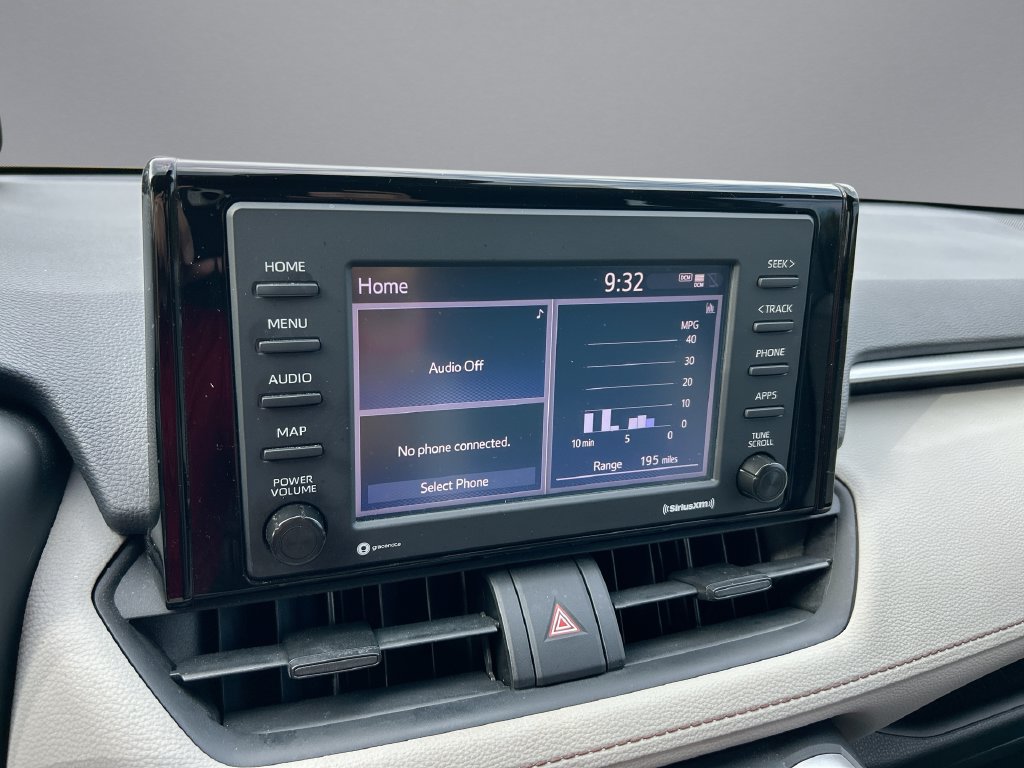 Used 2021 Toyota RAV4 XLE w/ Convenience Package FWD image 23