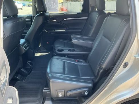Used 2016 Toyota Highlander Limited w/ Protection Package #3 AWD/4WD image 22